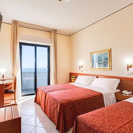 Hotel Delle Nazioni Milano Marittima Kültér fotó