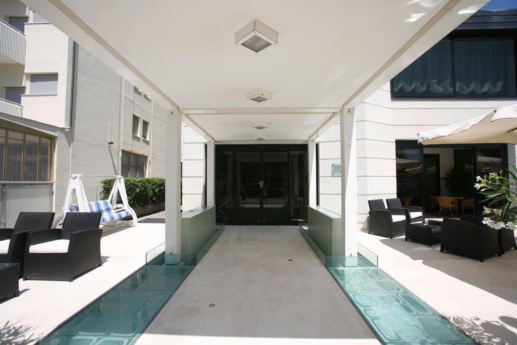 Hotel Delle Nazioni Milano Marittima Kültér fotó