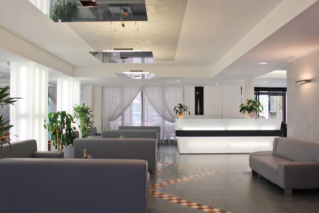 Hotel Delle Nazioni Milano Marittima Kültér fotó