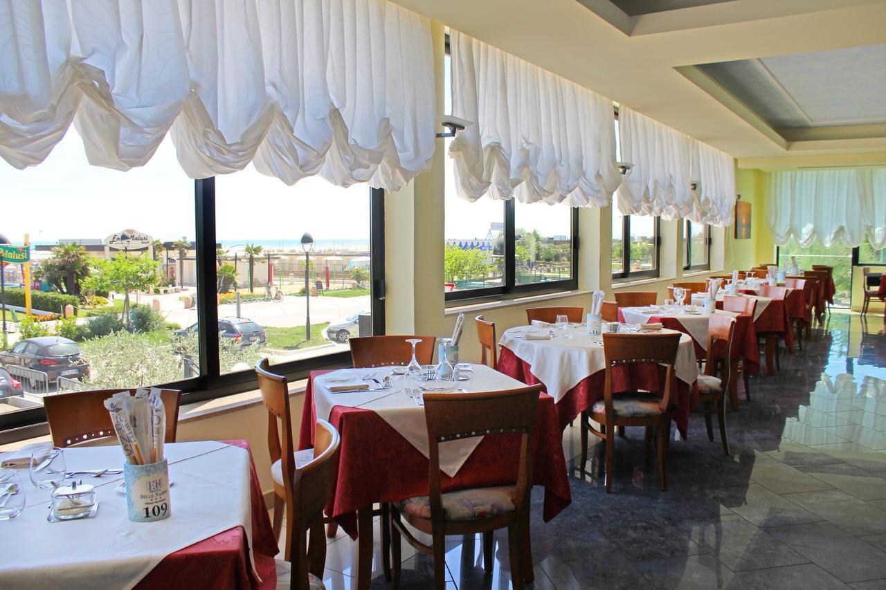 Hotel Delle Nazioni Milano Marittima Kültér fotó
