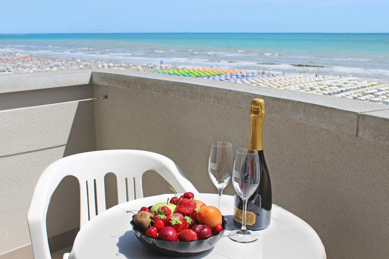 Hotel Delle Nazioni Milano Marittima Kültér fotó